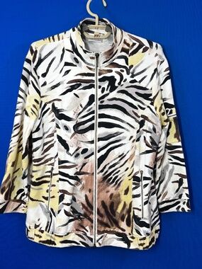 |•ZENERGY•| Animal Print Full Zip Top Size O (Size 4 / Small)